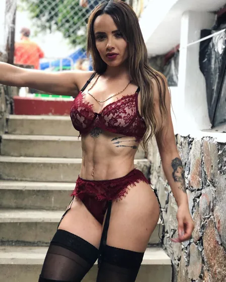 karine-libertine-lorient